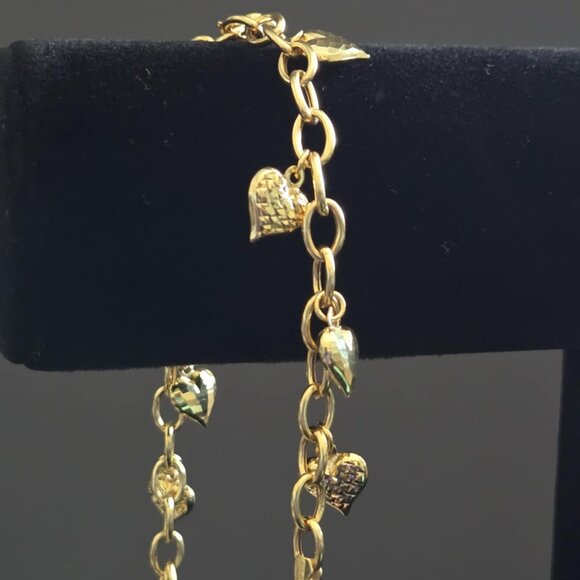 18k gold bracelet with mutiple heart charms Part 1 - Picture 3 of 13
